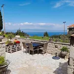 Rodon - With Seaview Backyard In