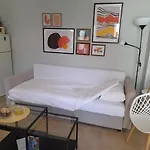 Rodon - With Seaview Backyard In Appartement *