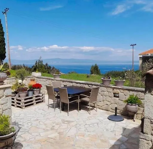 Rodon - With Seaview Backyard In