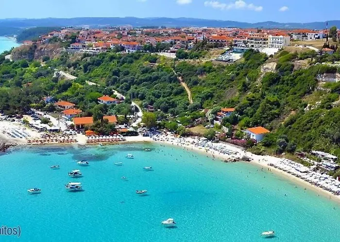 Rodon - With Seaview Backyard In Афитос